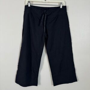 LuLuLemon Black Crop Wide Leg Pants - size 8